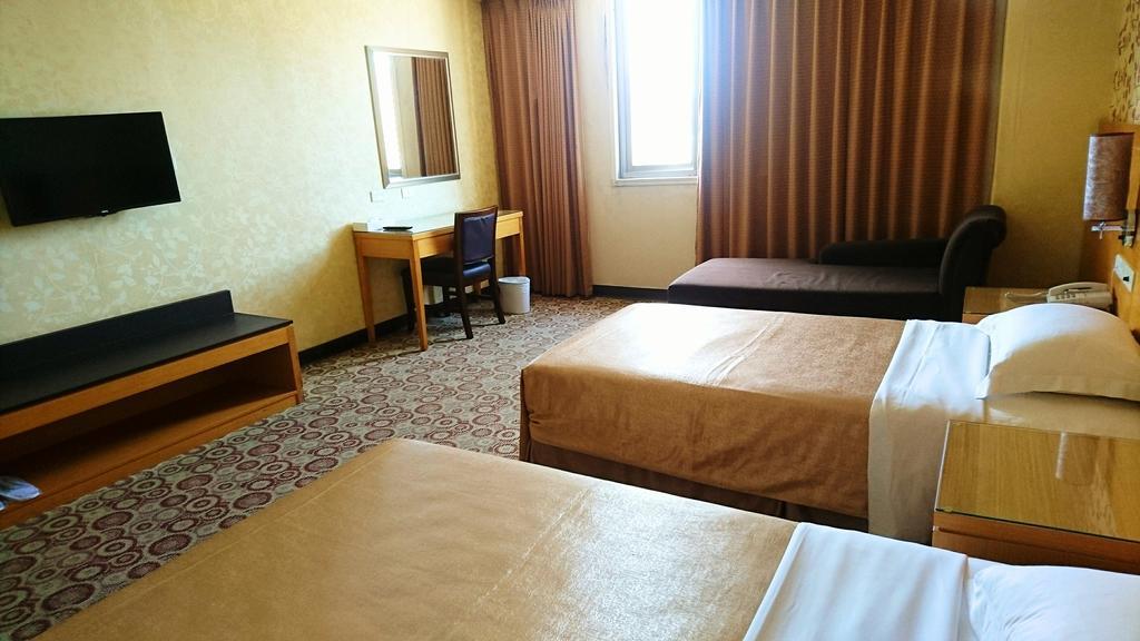 Metropolis Hotel Таоюань Екстер'єр фото